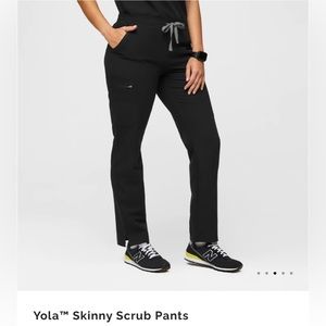 Figs scrub pants in black size small